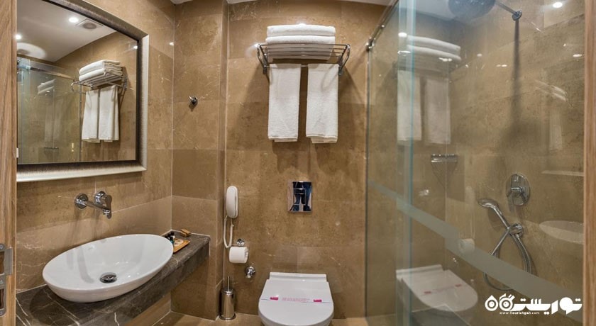 حمام و سرویس بهداشتی اتاق ها