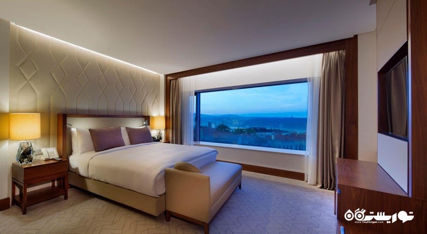 نمای تخت بزرگ سوئیت با تراس
