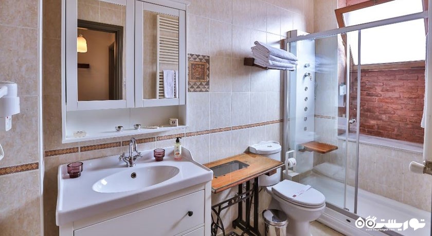 حمام و سرویس بهداشتی سوئیت دو خوابه	