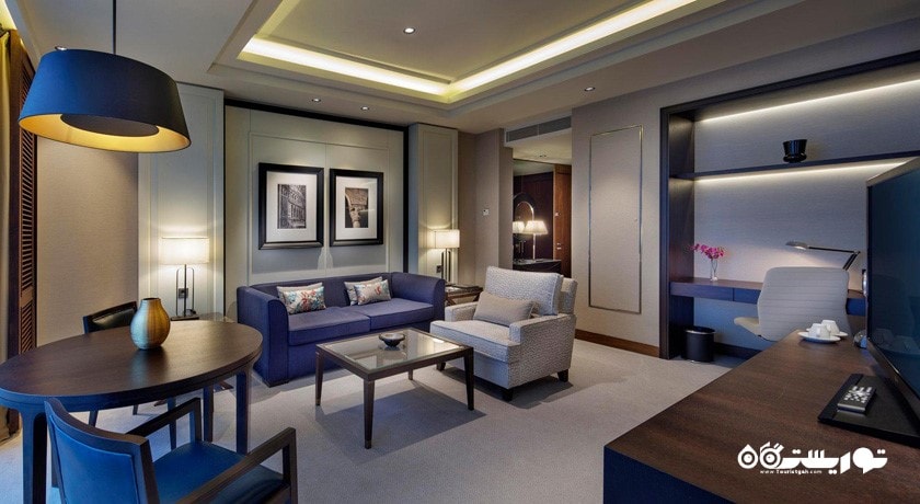 محوطه نشیمن سوئیت اگزکیوتیو