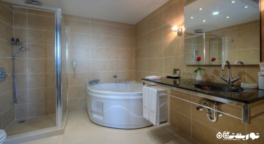 وان جکوزی سوئیت هتل	