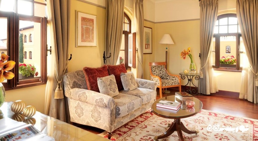 محوطه نشیمن سوئیت یک خوابه