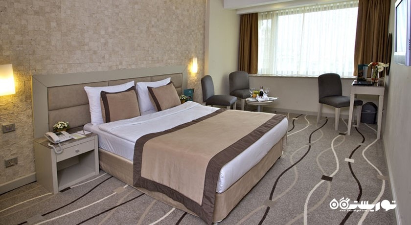 تخت بزرگ اتاق سینگل