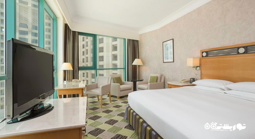 نمای تخت بزرگ سوئیت اگزکیوتیو