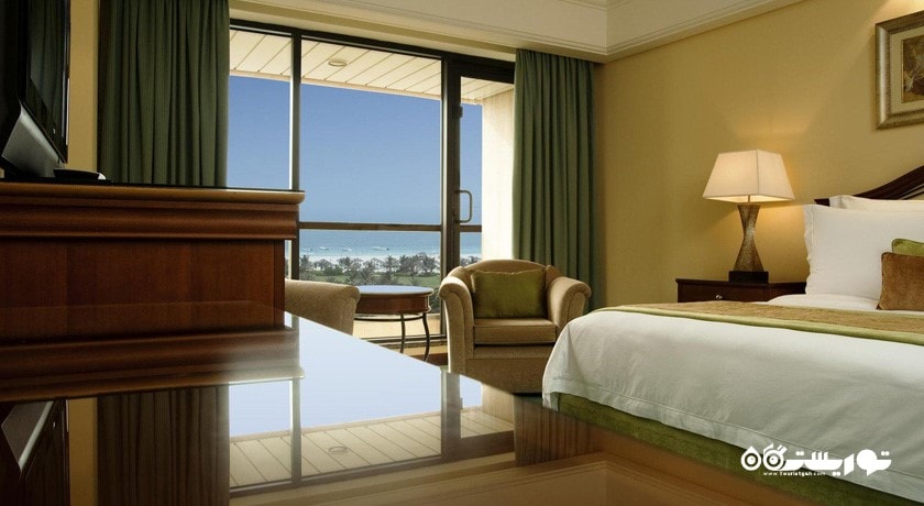 نمای تخت بزرگ اتاق دلوکس