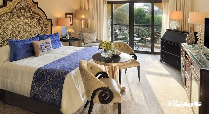 نمای تخت بزرگ سوئیت اگزکیوتیو