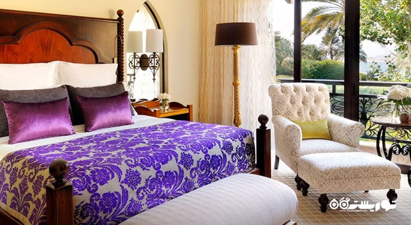 نمای تخت بزرگ سوئیت اگزکیوتیو رزیدنس