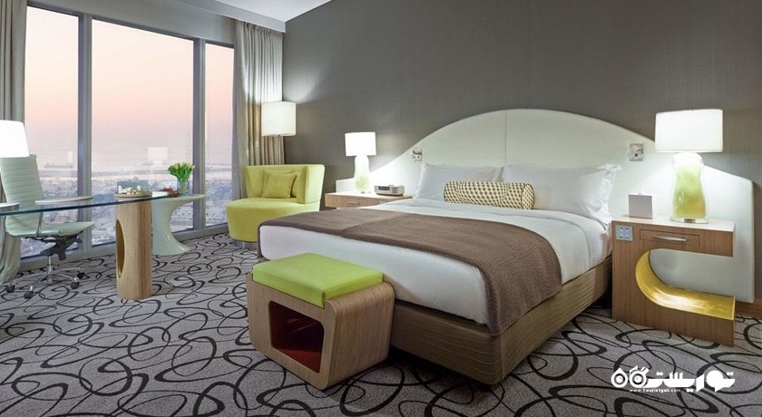 نمای تخت بزرگ اتاق کلاسیک	