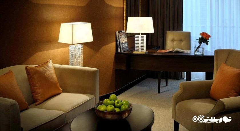 محوطه نشیمن سوئیت تاور