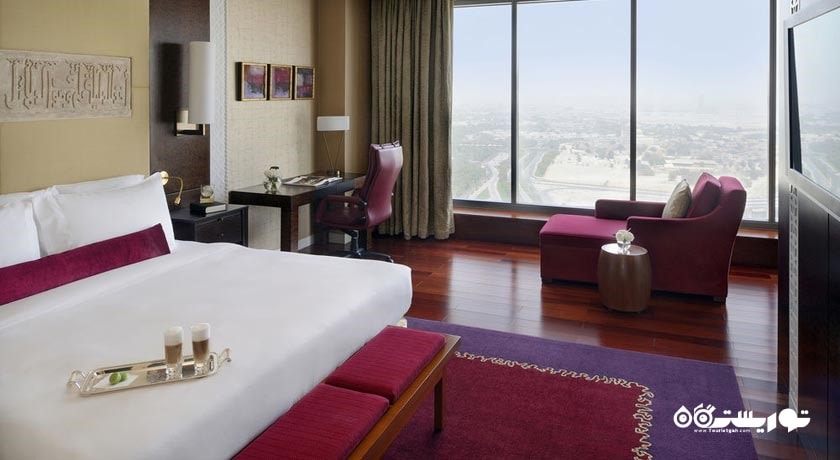 نمای تخت بزرگ اتاق پرمیوم