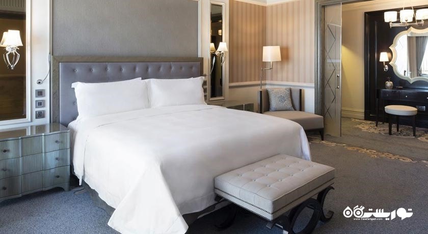 تخت بزرگ سوئیت کارولین آستور