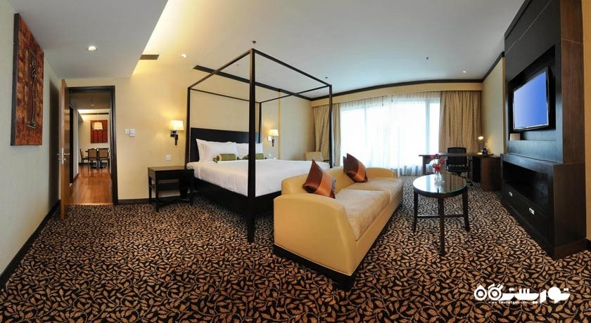 تخت بزرگ سوئیت پرمیر سه خوابه
