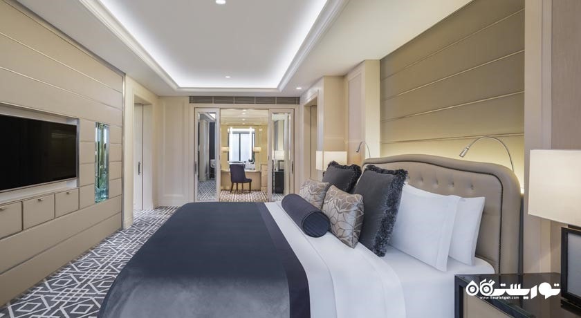 نمای تخت بزرگ سوئیت هتل
