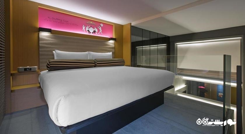 نمای تخت بزرگ سوئیت هتل