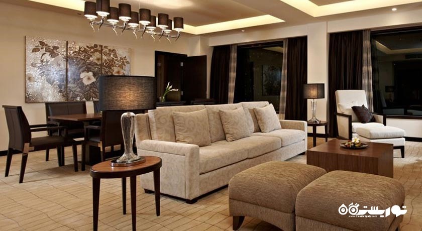 نمای محوطه نشیمن سوئیت هتل