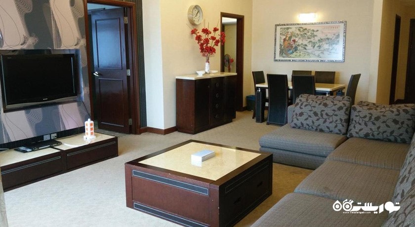 محوطه نشمین سوئیت دلوکس