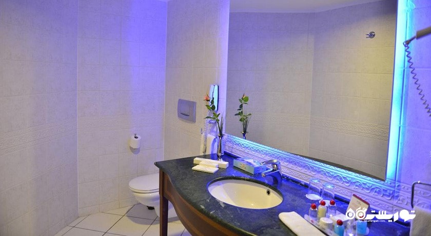 حمام و سرویس بهداشتی اتاق ها