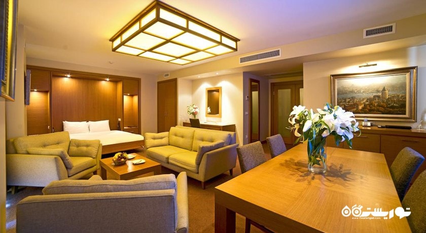 میز غذاخوری سوئیت دوخوابه