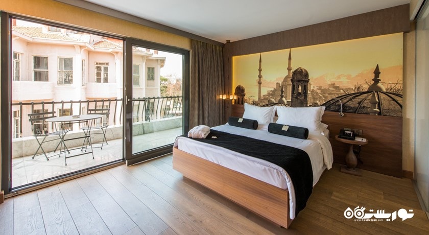 تخت بزرگ اتاق گرند دلوکس