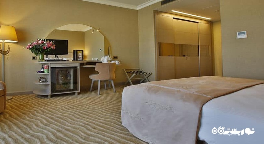 سوئیت دلوکس هتل و مرکز همایش سایلنس