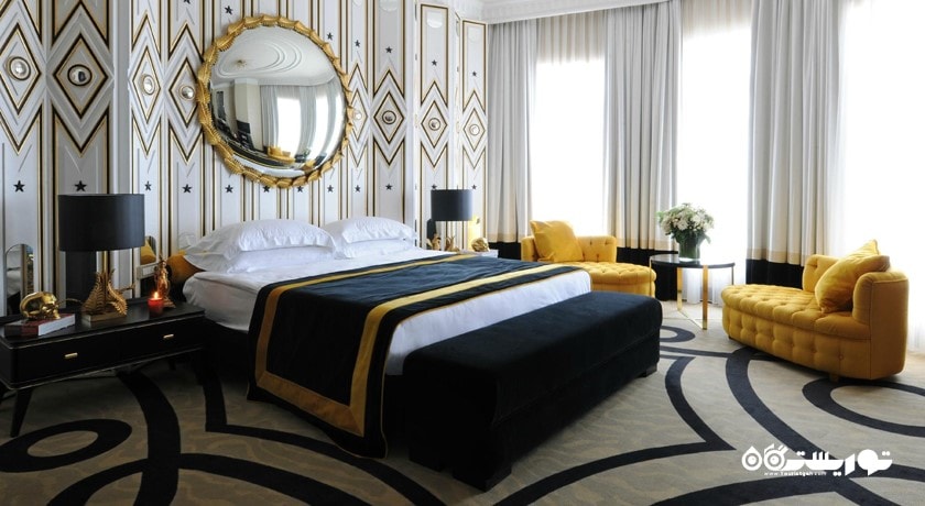 نمای تخت بزرگ سوئیت هتل