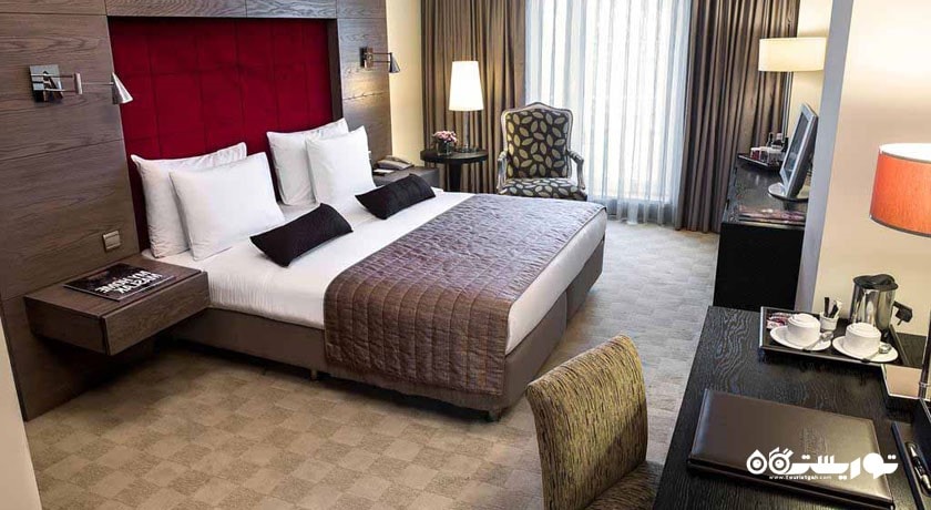 نمای تخت بزرگ اتاق سوپریور