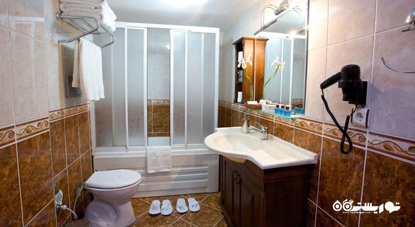 حمام و سرویس بهداشتی اتاق ها