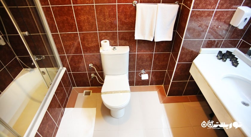 حمام و سرویس بهداشتی اتاق ها