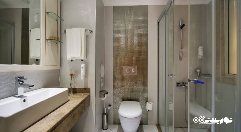 حمام و سرویس بهداشتی اتاق ها