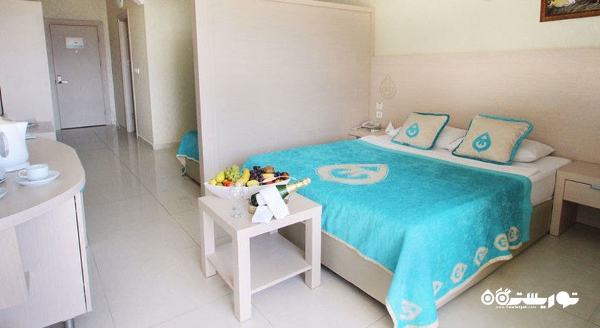 نمای تخت بزرگ اتاق لارج