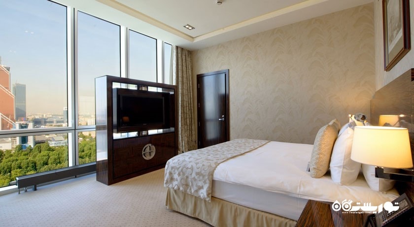 نمای تخت بزرگ سوئیت امبسدور