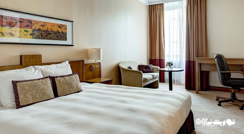 نمای تخت بزرگ اتاق سوپریور