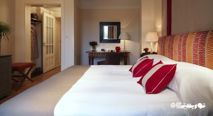 نمای تخت بزرگ اتاق دلوکس