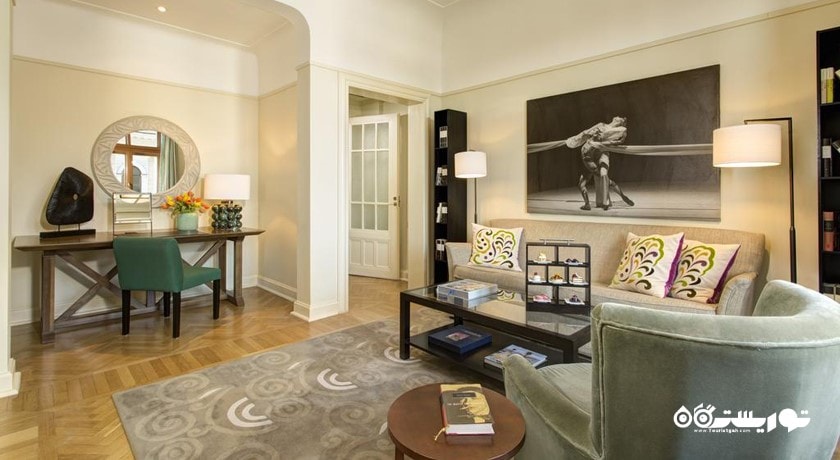 محوطه نشیمن سوئیت دلوکس