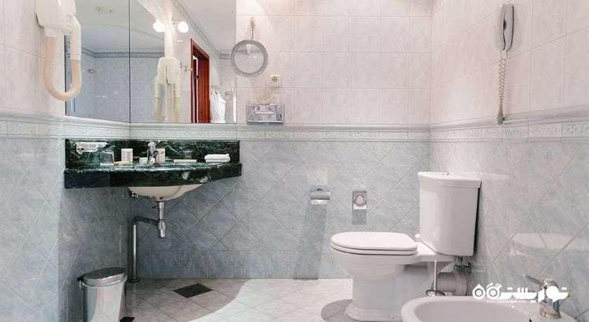 حمام و سرویس بهداشتی اتاق ها