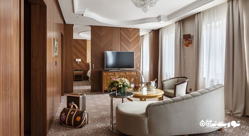 محوطه نشیمن سوئیت سوپریور