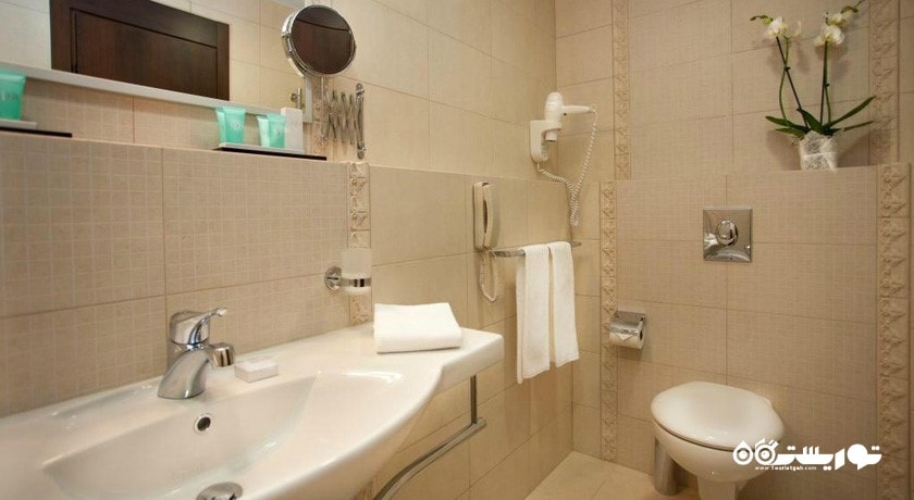 حمام و سرویس بهداشتی اتاق ها