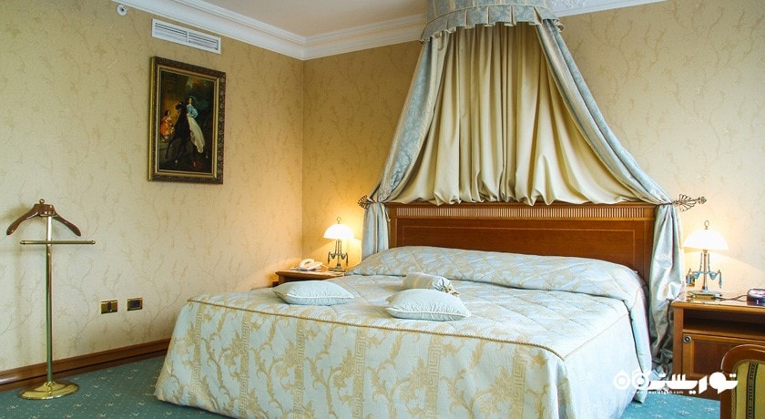 نمای تخت بزرگ سوئیت بیزینس