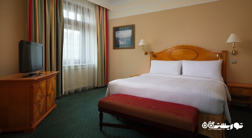 نمای تخت بزرگ سوئیت کرنر