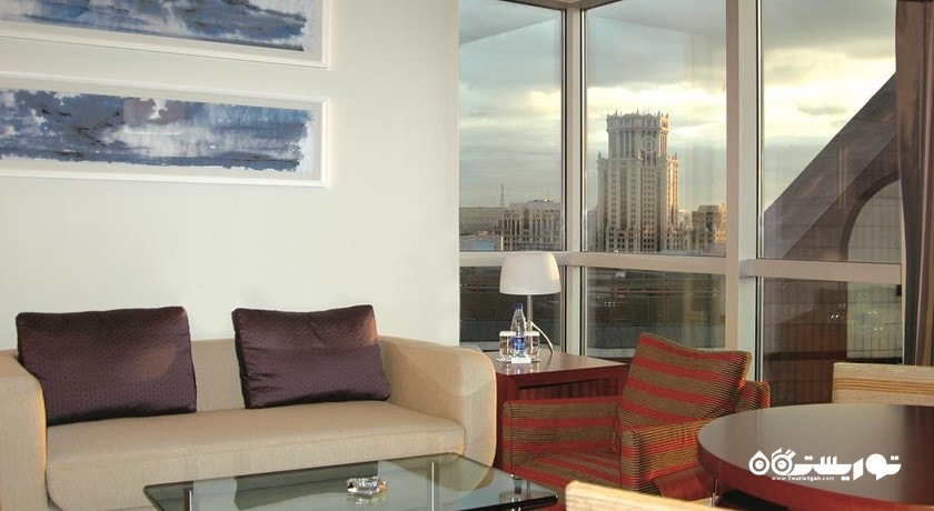 محوطه نشیمن سوئیت کرنر