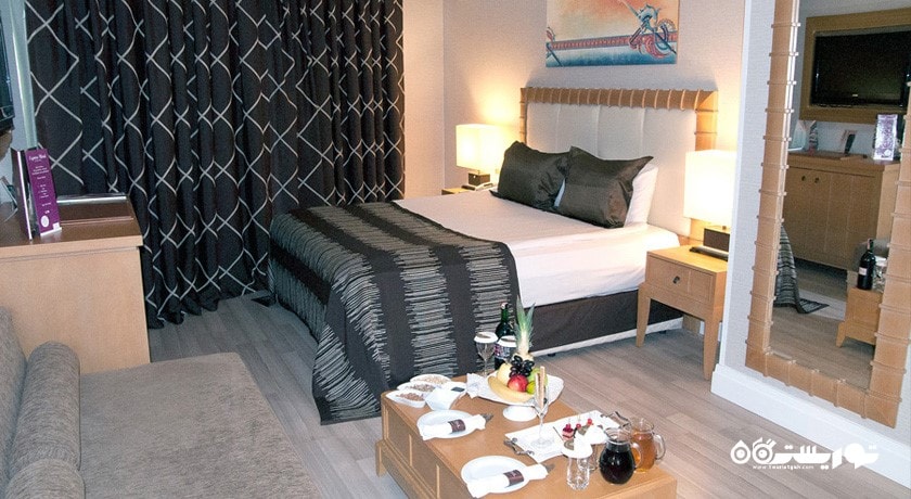 نمای تخت بزرگ اتاق کرنر