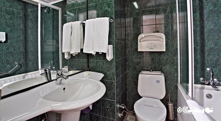 حمام و سرویس بهداشتی اتاق ها