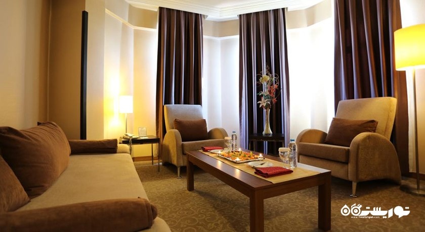 محوطه نشیمن سوئیت هتل