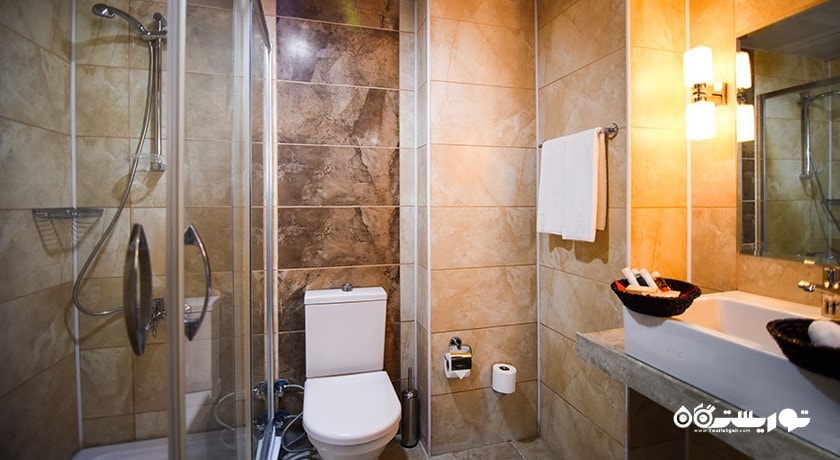 حمام و سرویس بهداشتی اتاق ها