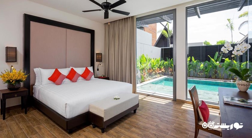 نمای تخت بزرگ ویلا دوخوابه
