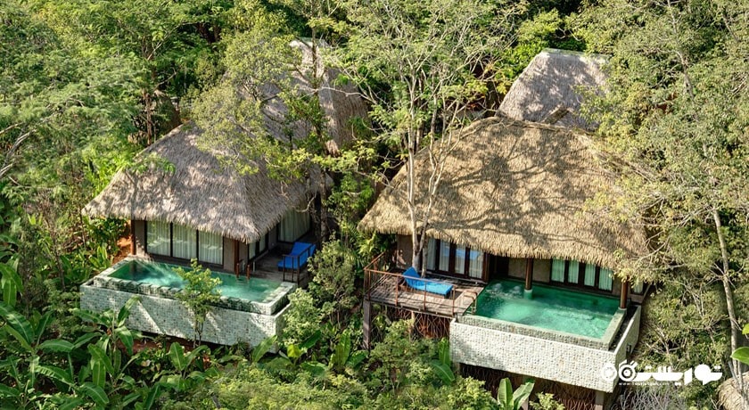 نمای کلی از کلبه های هتل