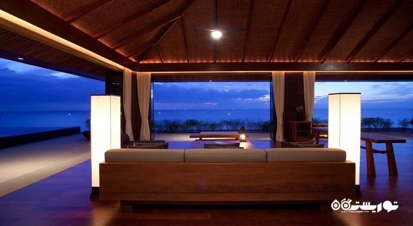 محوطه نشیمن ویلا گرند