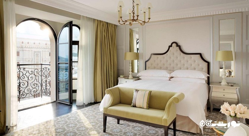 نمای تخت بزرگ سوئیت دوخوابه