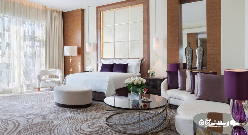 نمای تخت بزرگ سوئیت پرزیدنشال