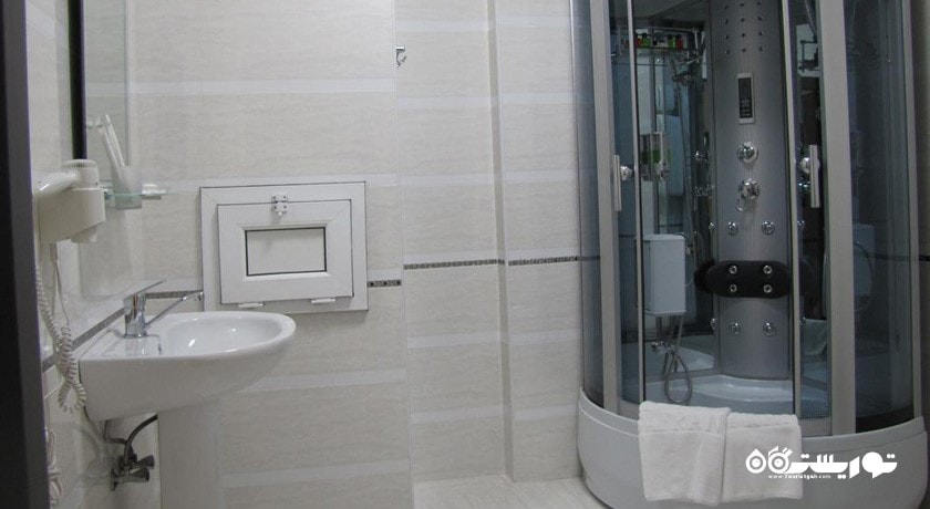 حمام و سرویس بهداشتی اتاق ها